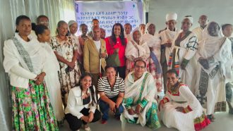 የኢትዮጵያ ሴቶች ለሰላም ግንባታ ከኢ.ሴ.ማ.ቅ ጋር በመተባበር በአማራ ክልል የማህበረሰብ ተኮር ተቋማት መሪዎችና የመንግስት አካላት ስልጠና ሰጠ